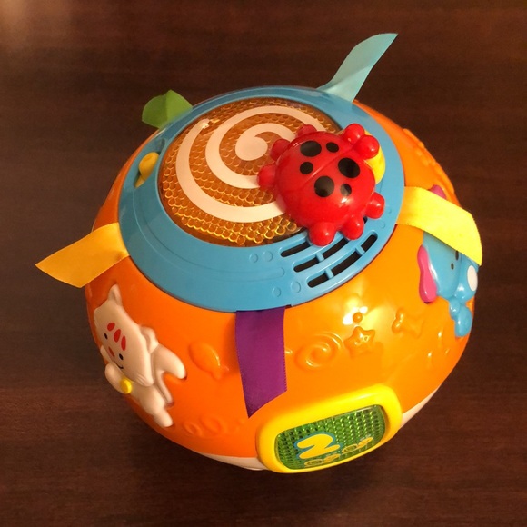 VTech Move and Crawl Ball - Picture 4 of 6